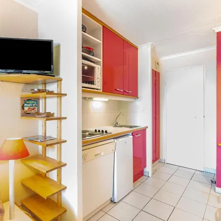 Apartman Le Village - E1 214 By Interhome Saint-Raphaël