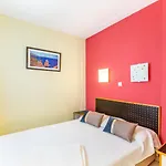 Appartamento Le Village - E1 214 By Interhome Saint-Raphaël